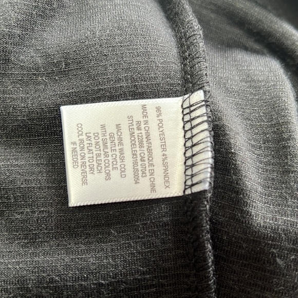 Chenault Black Velvet Crew Puffed Sleeve, size L, NWOT - Picture 5 of 6